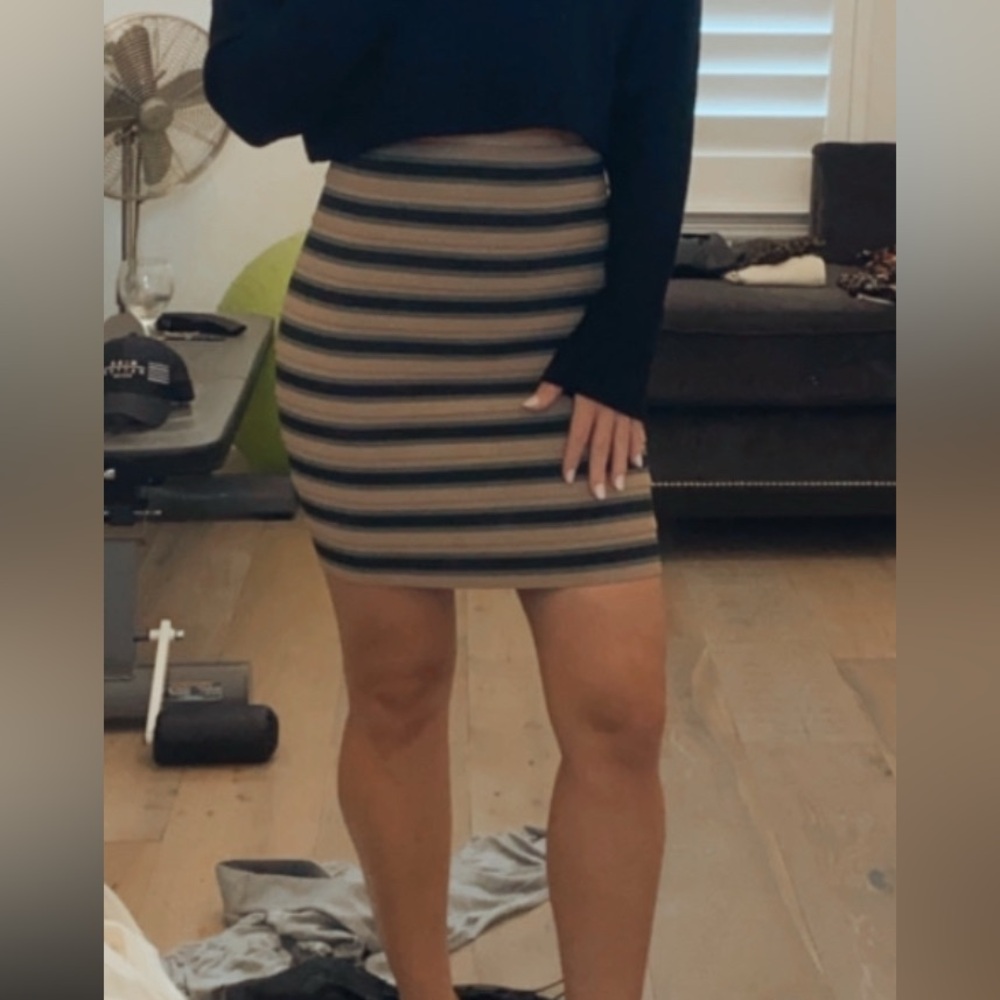 Extremely Flatterint Pleasure Doing Business Bandage Skirt